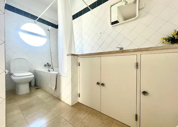 Jose Villa Olhos de Agua (Albufeira)